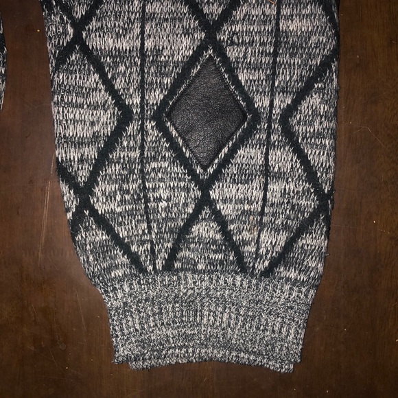 Vintage Crewneck Sweater - Picture 4 of 5